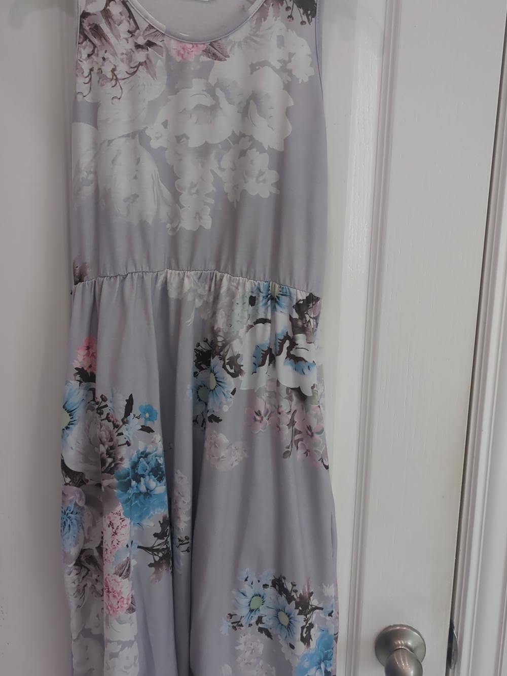 Women's Floral Sleeveless Dress - M